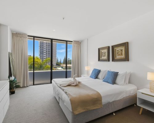 broad-beach-2-bedroom-apartment (11)