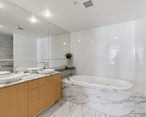 broad-beach-3-bedroom-apartment(9)