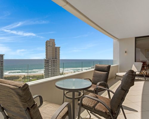 broad-beach-3-bedroom-sub-penthouse-apartment(12)