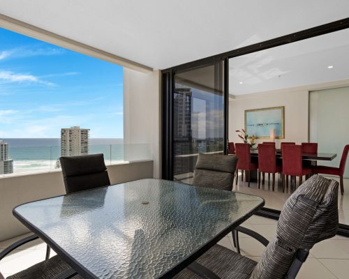 broad-beach-3-bedroom-sub-penthouse-apartment(17)