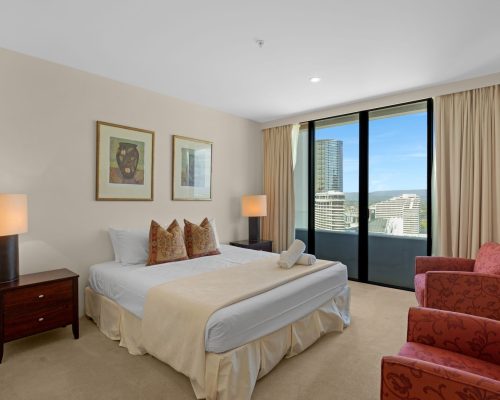 broad-beach-3-bedroom-sub-penthouse-apartment(3)