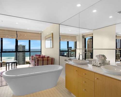 broad-beach-3-bedroom-sub-penthouse-apartment(5)